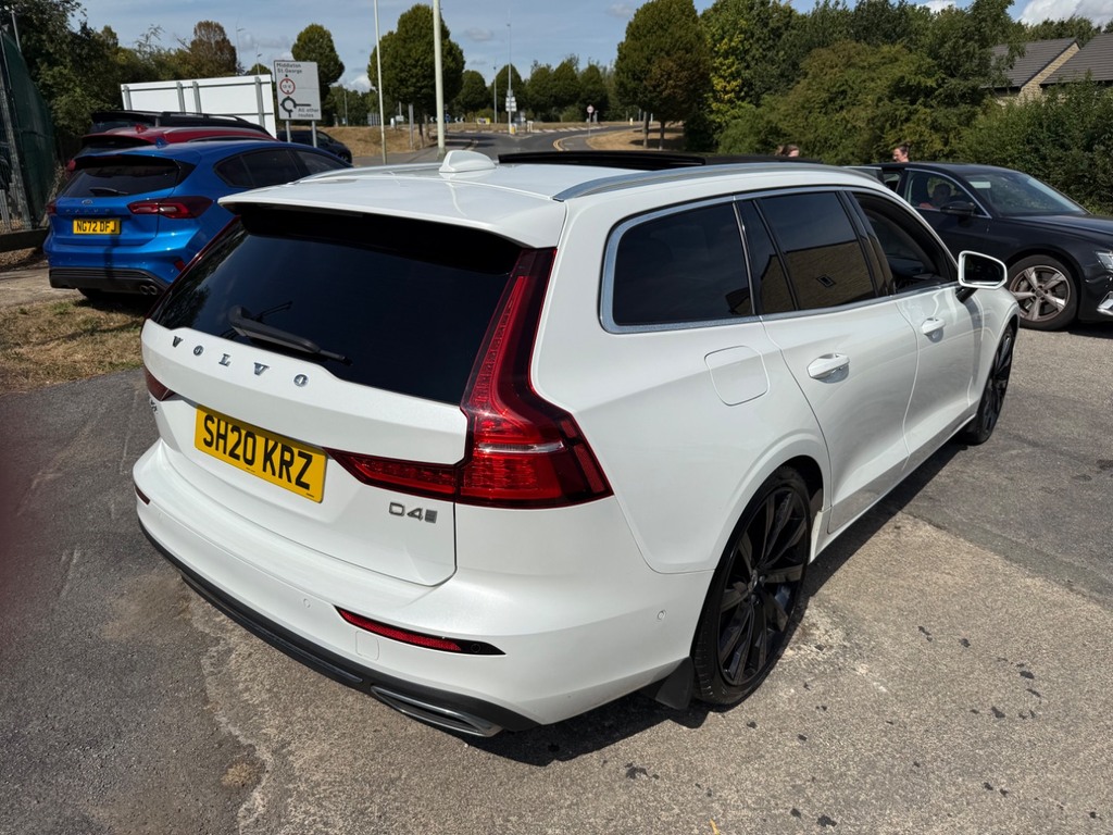 Volvo V60 2.0 B4 Mhev Momentum Estate Hybrid Red #19