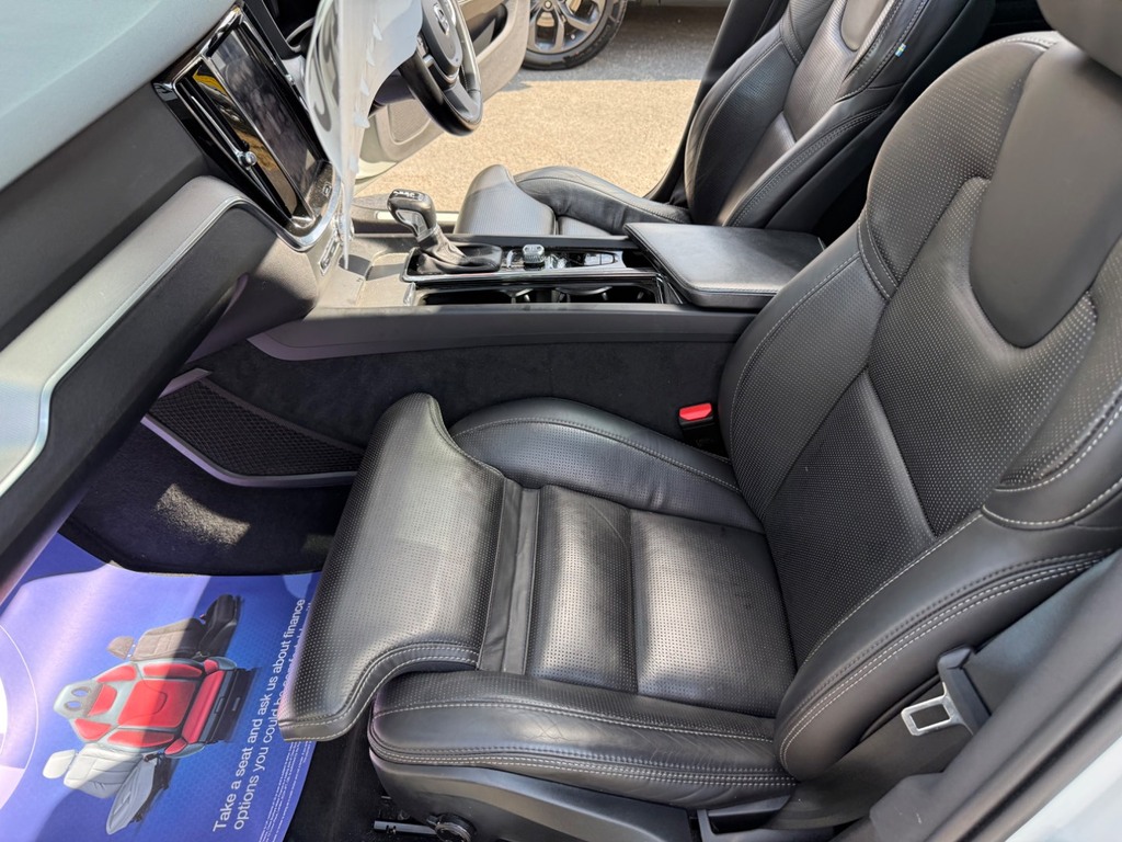 Volvo V60 2.0 B4 Mhev Momentum Estate Hybrid Red #44