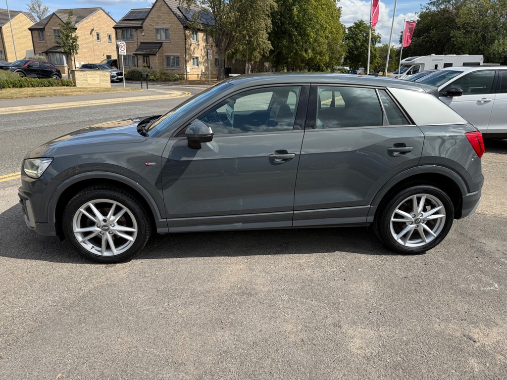 Audi Q2 35 Tfsi S Line Grey #5