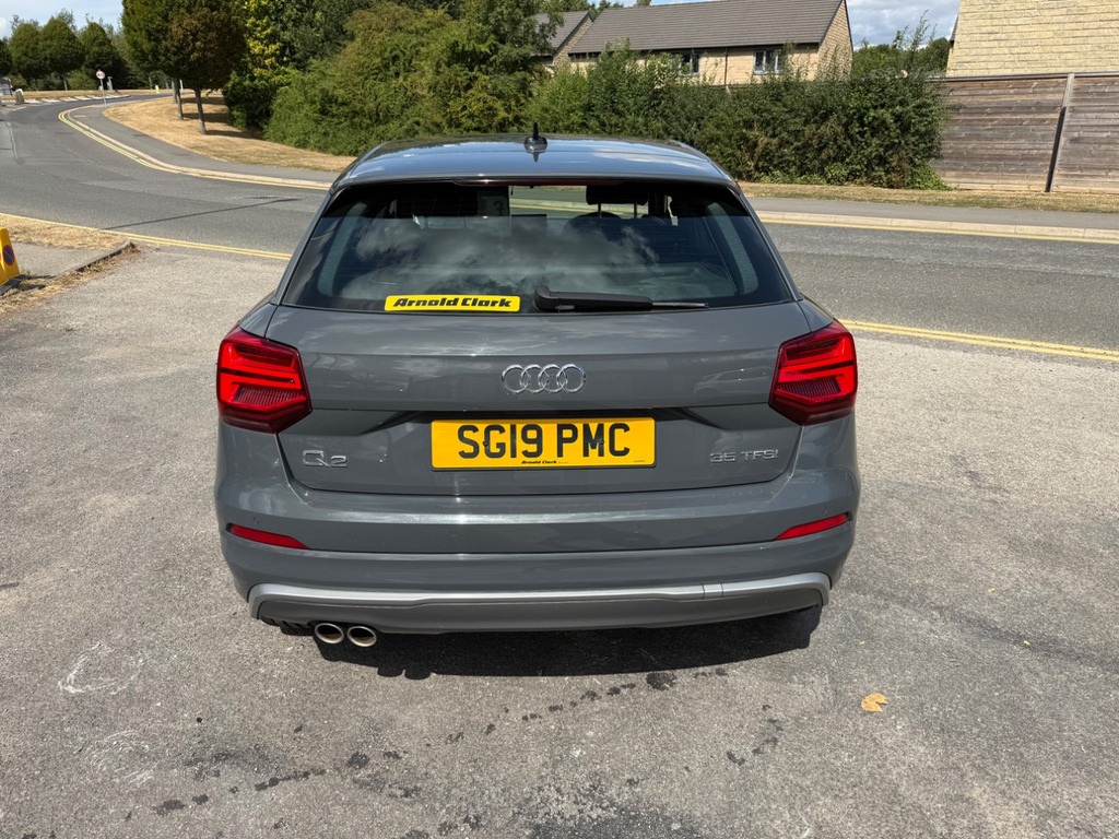 Audi Q2 35 Tfsi S Line Grey #4