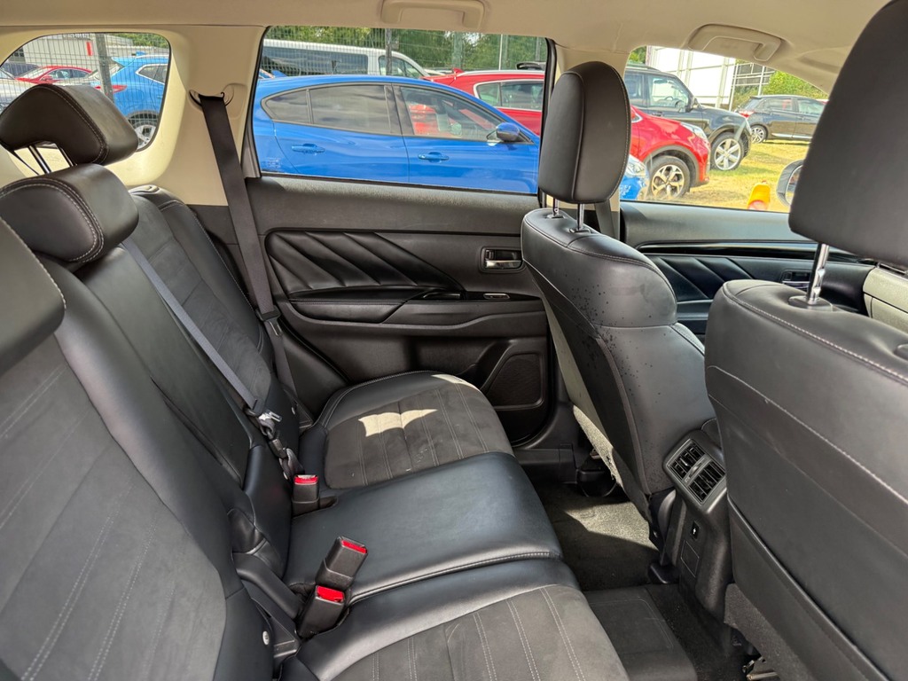 Mitsubishi Outlander 2.0 Mivec Juro Suv Cvt 4Wd Euro 6 Ss Black #36