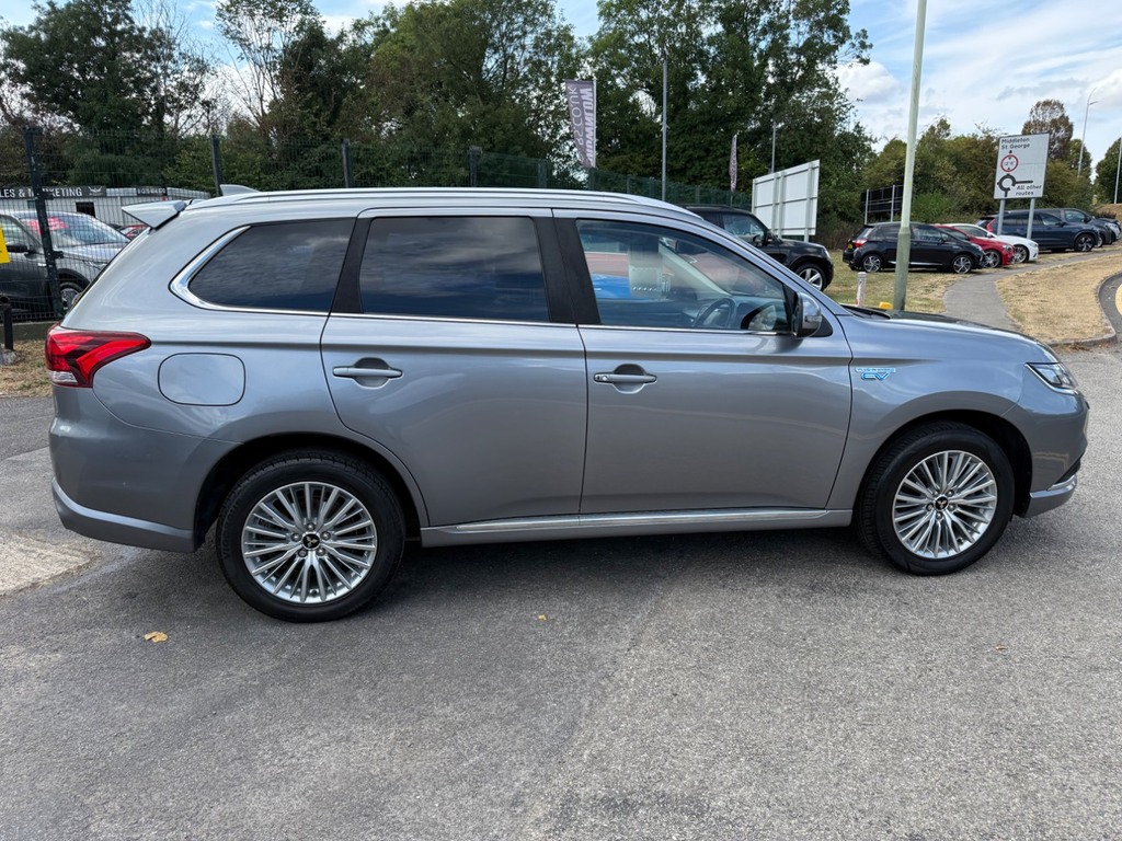 Mitsubishi Outlander 2.0 Mivec Juro Suv Cvt 4Wd Euro 6 Ss Black #11