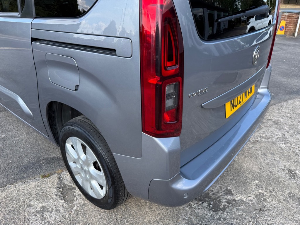 Vauxhall Combo Life 1.2I Turbo 130 Ps Elite Mpv 7-Seat Blue #17