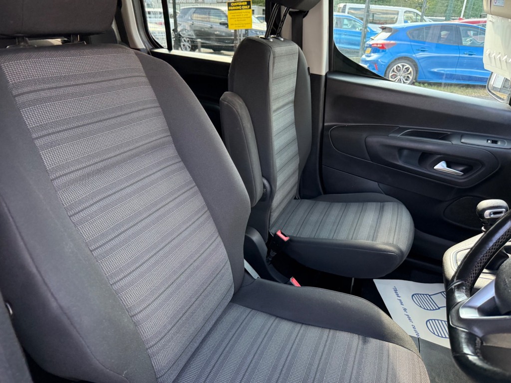 Vauxhall Combo Life 1.2I Turbo 130 Ps Elite Mpv 7-Seat Blue #22