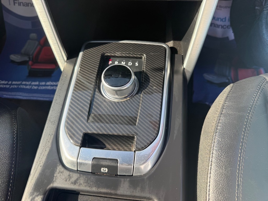 Land Rover Discovery Sport 2.0 Td4 180 Hse Silver #31