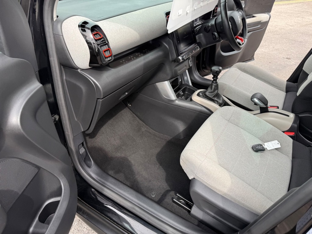 Citroen C3 Aircross 1.2 Puretech Flair Euro 6 Ss White #41