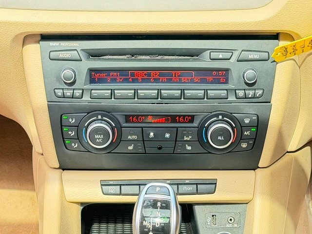 BMW X1 2.0 18D Xline Xdrive Euro 5 Ss Black #25