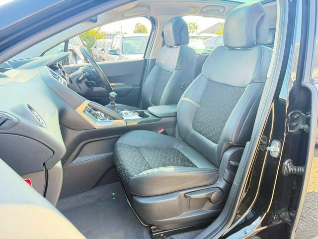 Peugeot 3008 1.6L Active Red #19