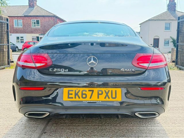 Mercedes-Benz C Class 2.1 C250d Amg Line Premium G-tronic 4Matic Euro Black #4