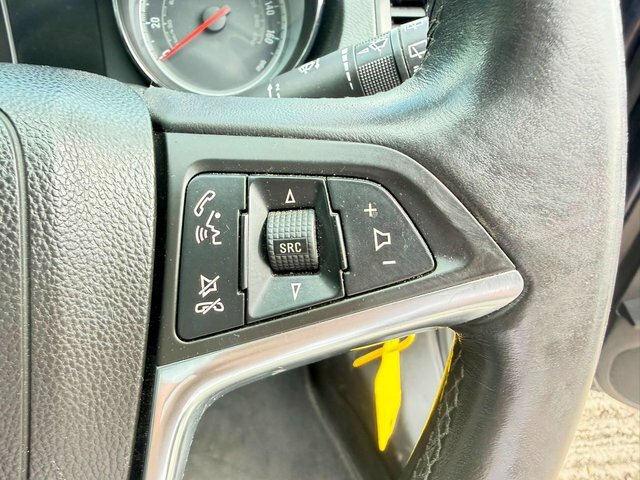 Vauxhall Insignia 1.8 16V Exclusiv Euro 5 Silver #25