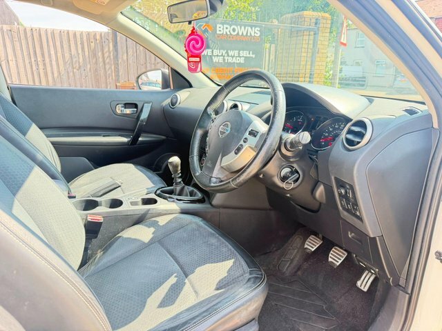 Nissan Qashqai Tekna Silver #11