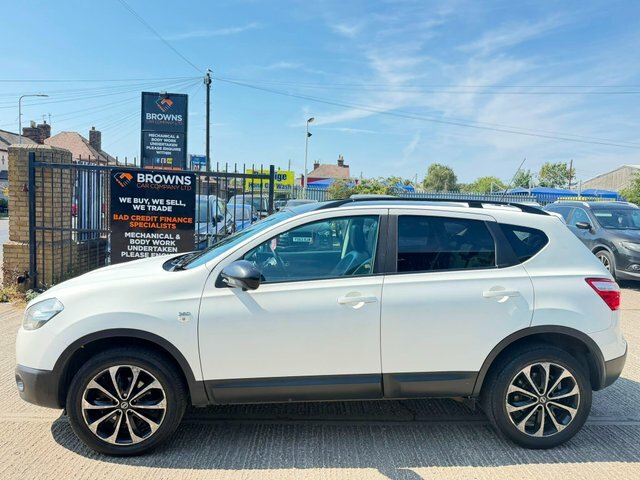 Nissan Qashqai Tekna Silver #6