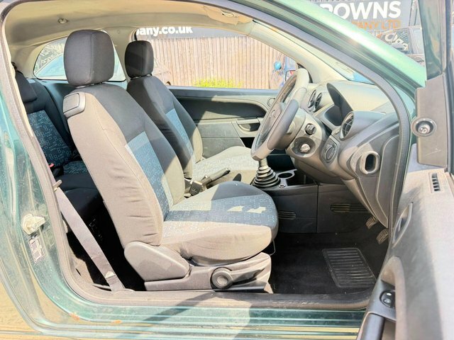 Ford Fiesta 1.6 Ghia 16V 100 Bhp Blue #8