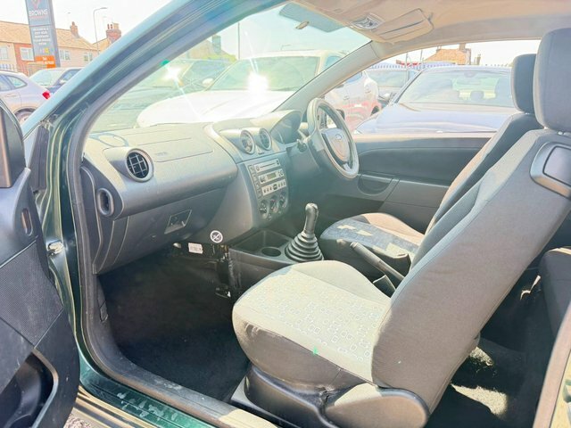Ford Fiesta 1.6 Ghia 16V 100 Bhp Blue #13