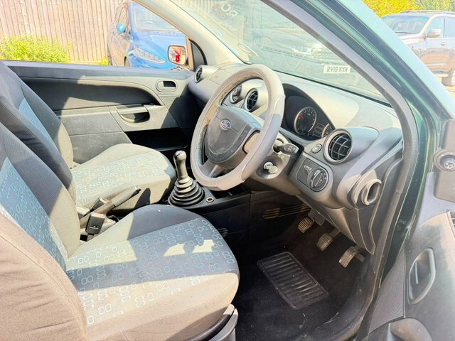 Ford Fiesta 1.6 Ghia 16V 100 Bhp Blue #10