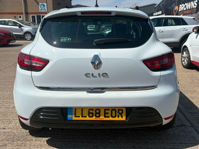 Renault Clio 0.9 Tce Play Euro 6 S S White #4