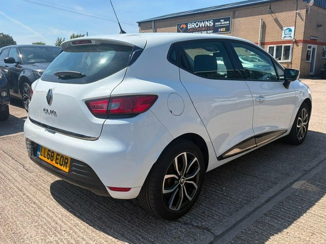 Renault Clio 0.9 Tce Play Euro 6 S S White #3