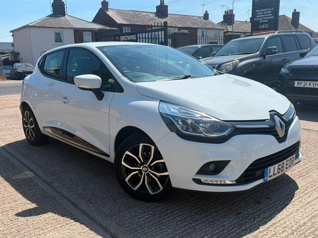 Renault Clio 0.9 Tce Play Euro 6 S S White
