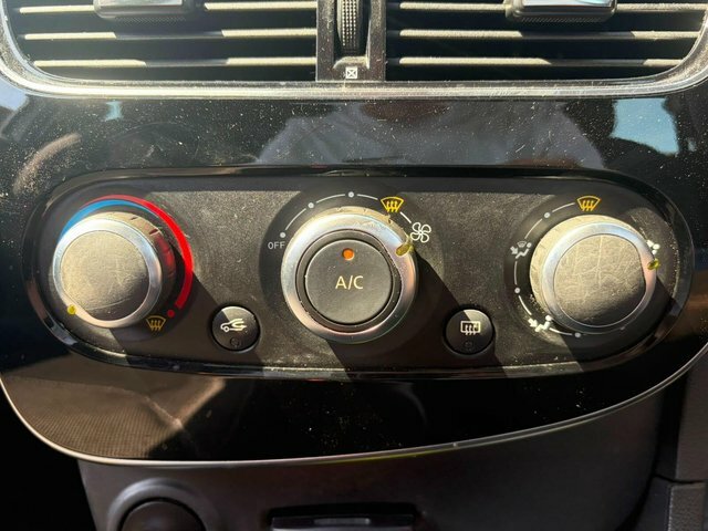 Renault Clio Renault Clio 1.6T 16V Renaultsport Trophy Nav 220 Silver #26