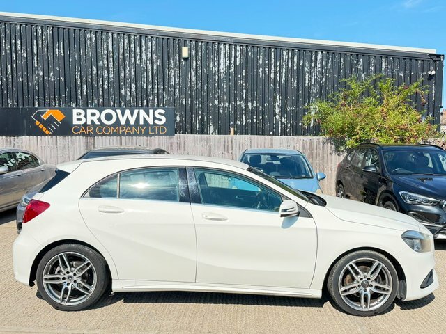Mercedes-Benz A Class 1.5 A180d Amg Line Euro 6 S S White #2