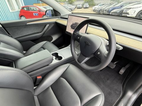 Tesla Model Y Dual Motor Long Black #2