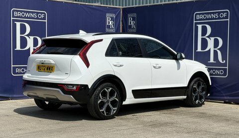 Kia Niro 1.6H Gdi 3 White #4