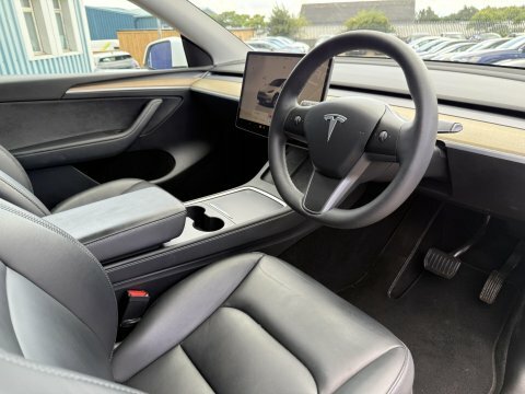 Tesla Model Y Suv 5dr Electric White #2
