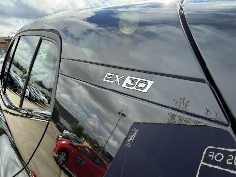 Volvo EX30 Twin Motor Performance Ultra Sunroof, Harmankard #43