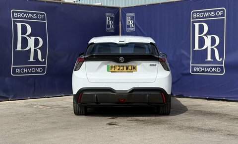 MG MG4 64Kwh Se Long White #5