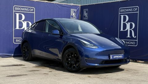 Tesla Model Y Dual Motor Long Blue