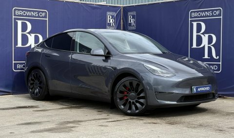 Tesla Model Y Dual Motor Performance Grey
