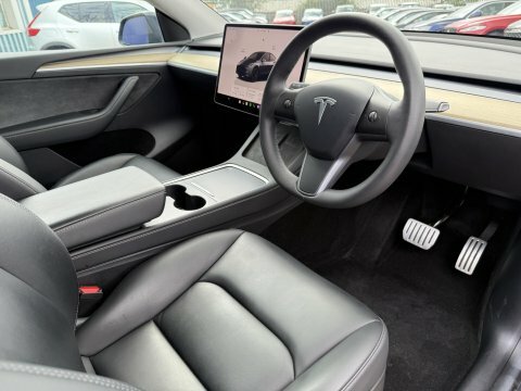 Tesla Model Y Dual Motor Performance SG23UUW Grey #2