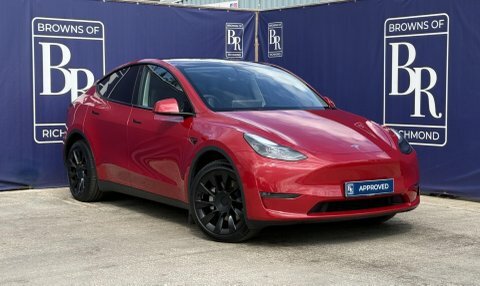 Tesla Model Y Dual Motor Long Red