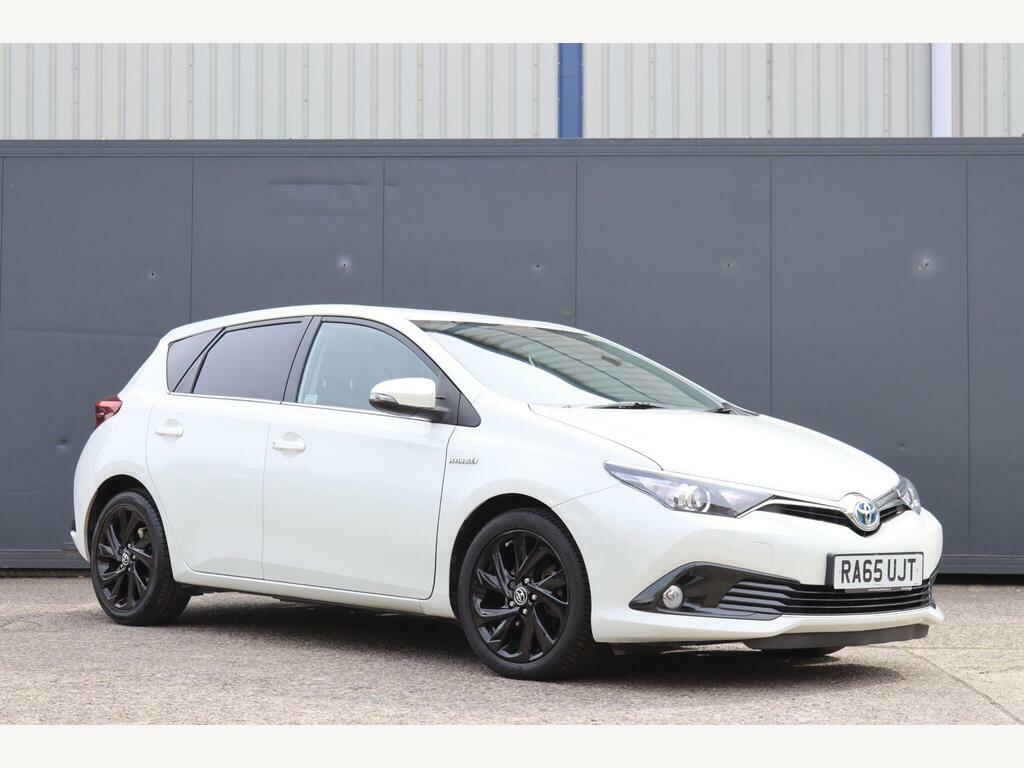 Toyota Auris 1.8 Vvt-h Design Cvt Euro 6 S S RA65UJT White