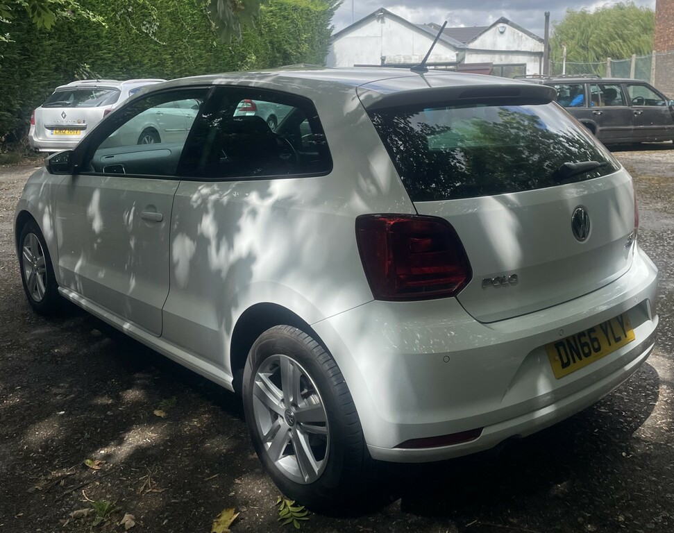 Volkswagen Polo 1.2 Tsi Bluemotion Tech Match White #4