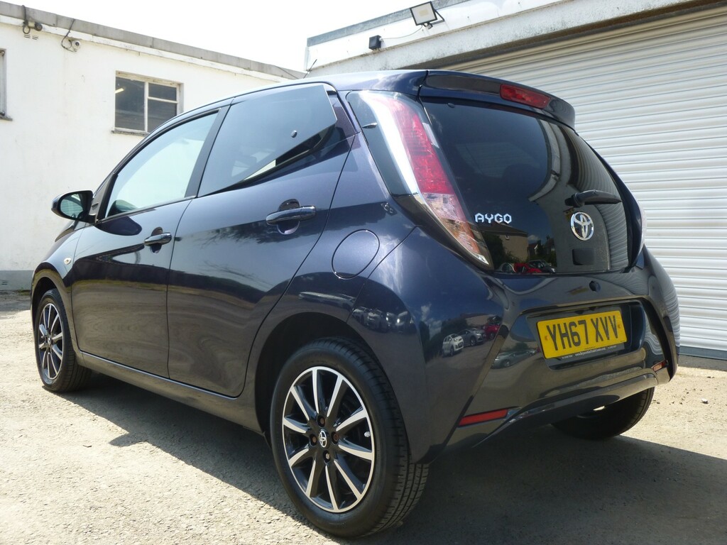 Toyota Aygo 1.0 Vvt-i X-style X-shift Cvt 23000 Miles YH67XVV Blue #4
