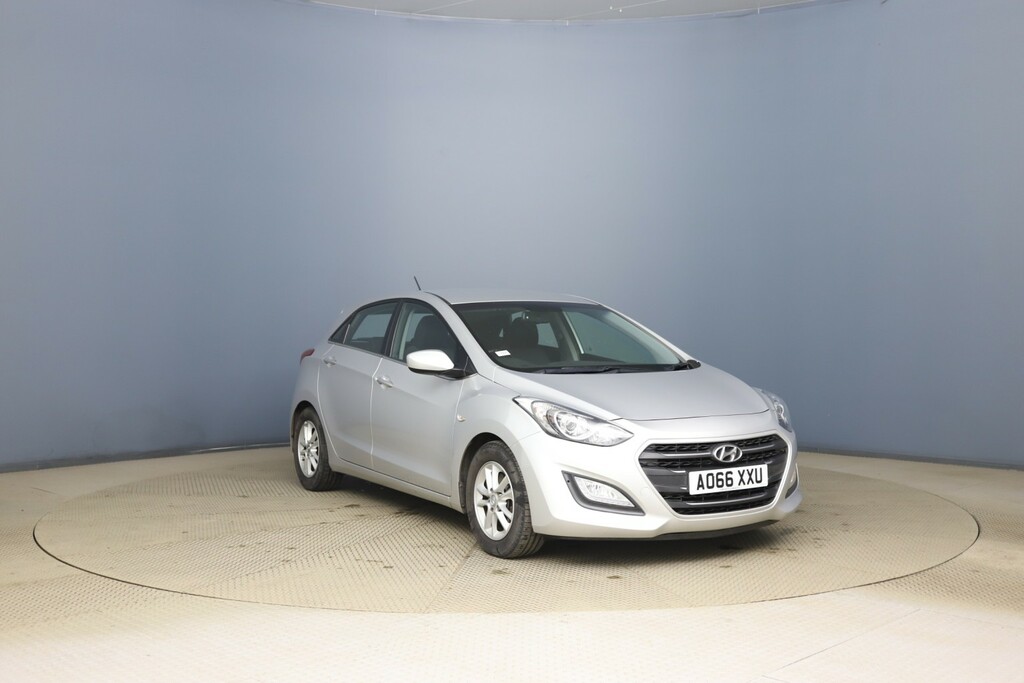 Hyundai I30 1.6 Crdi Blue Drive Se 108 Bhp Euro6 Ulez Comp Silver #2