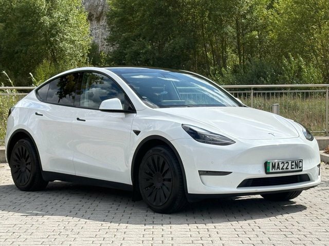 Tesla Model Y Motor Long Range Suv White