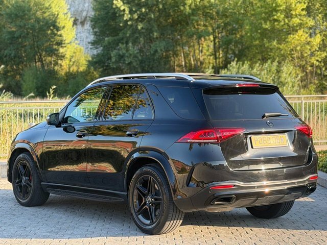 Mercedes-Benz GLE Class Gle300d Amg Line Premium Black #3