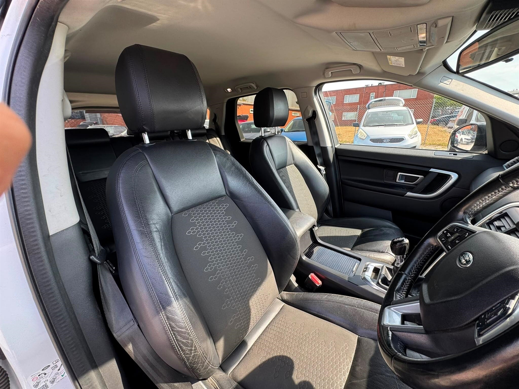 Land Rover Discovery Sport 2L Hse Black Black #11