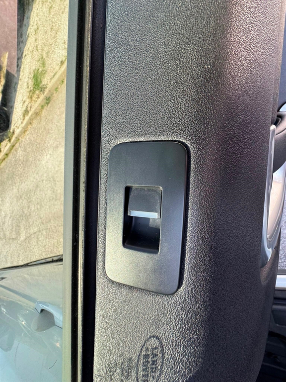Land Rover Discovery Sport 2L Hse Black Black #25