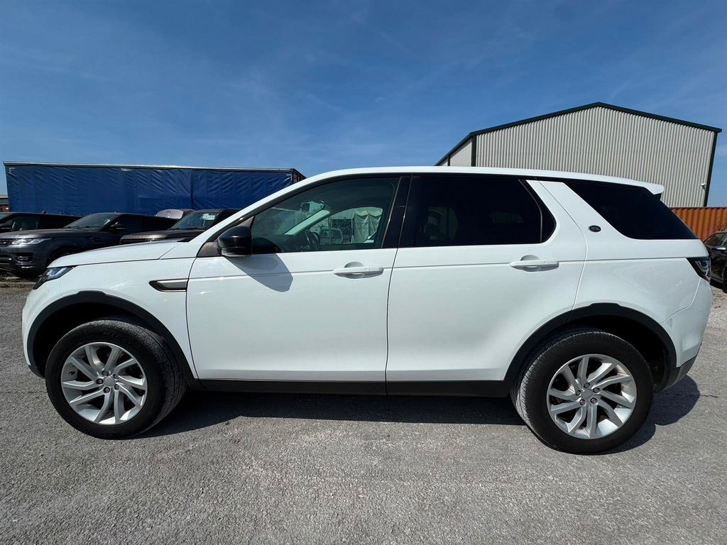 Land Rover Discovery Sport 2L Hse Black Black #5