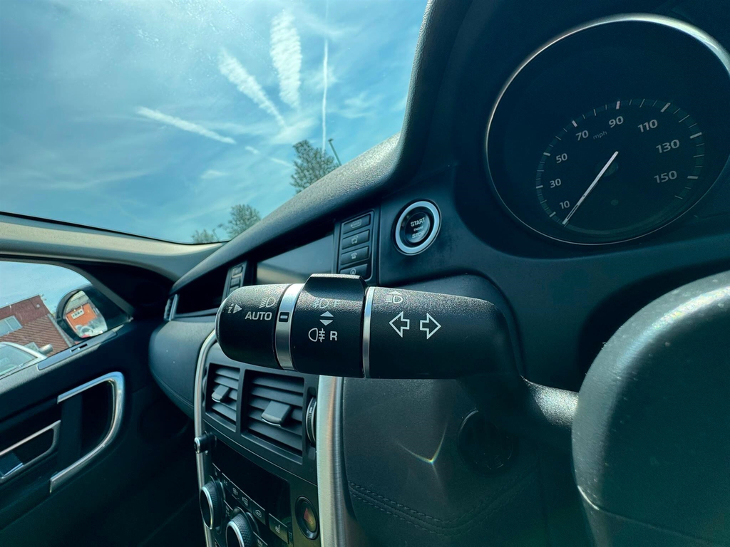 Land Rover Discovery Sport 2L Hse Black Black #55