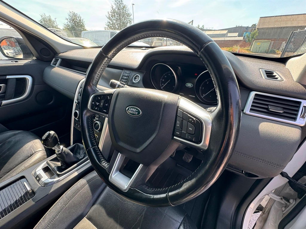 Land Rover Discovery Sport 2L Hse Black Black #50