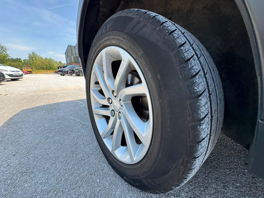 Land Rover Discovery Sport 2L Hse Black Black #45