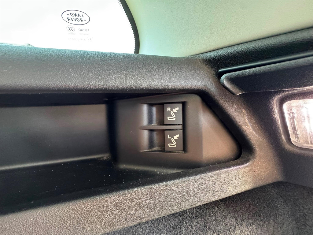 Land Rover Discovery Sport 2L Hse Black Black #26