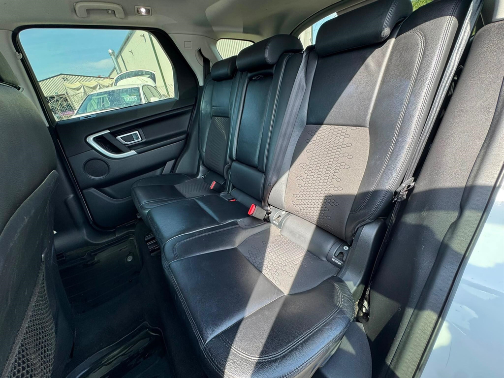 Land Rover Discovery Sport 2L Hse Black Black #15