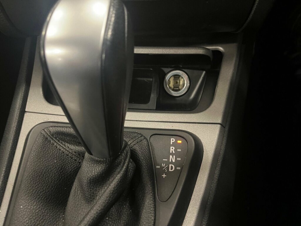 BMW 1 Series 2.0 118D Se Euro 4 Black #14