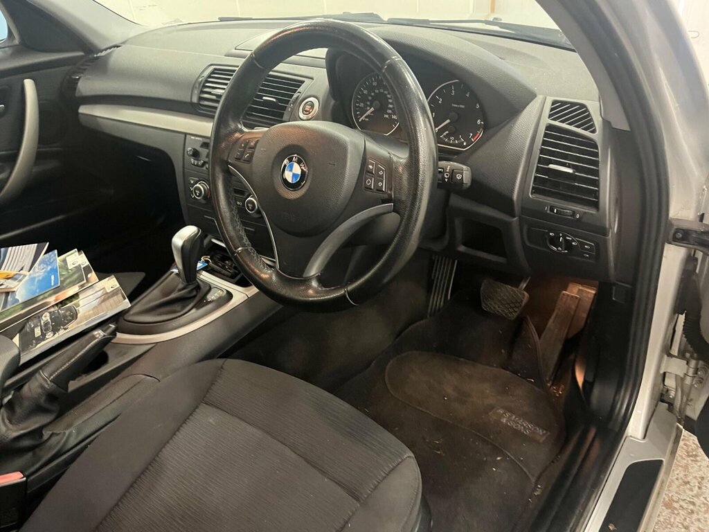 BMW 1 Series 2.0 118D Se Euro 4 Black #9