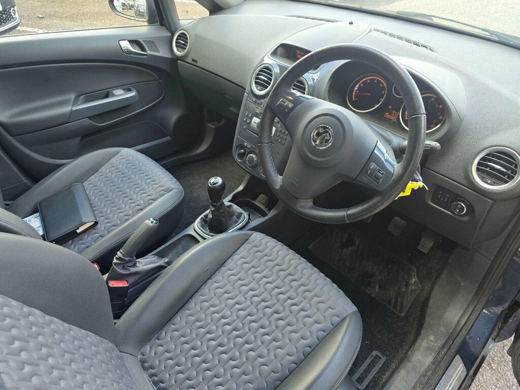 Vauxhall Corsa 1.2I Ecoflex 16V Exclusiv Euro 5 Ss Black #10